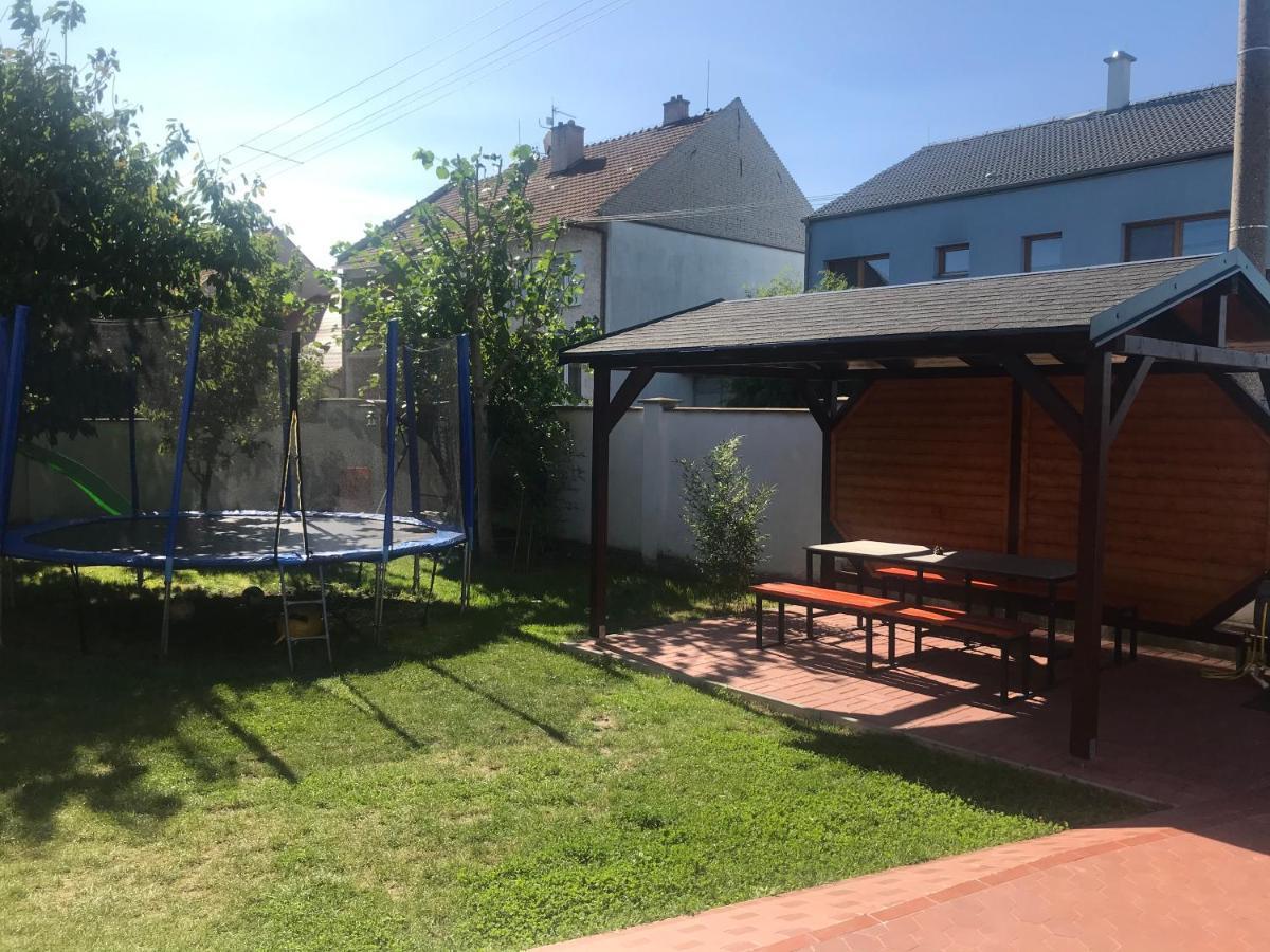 Apartmán Cyklonocleh Veselí nad Moravou Exteriér fotografie